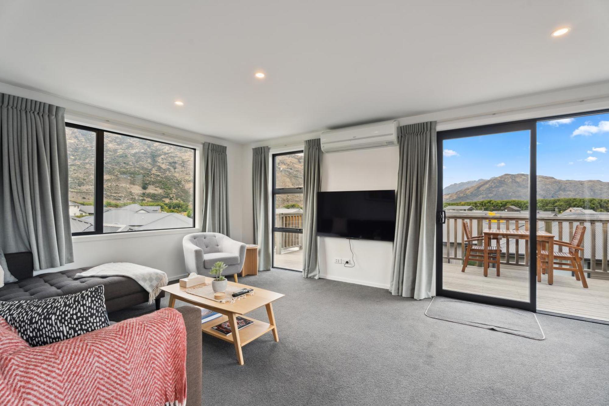 Modern Apartment With Coronet & Remarkables Views كوينستاون المظهر الخارجي الصورة