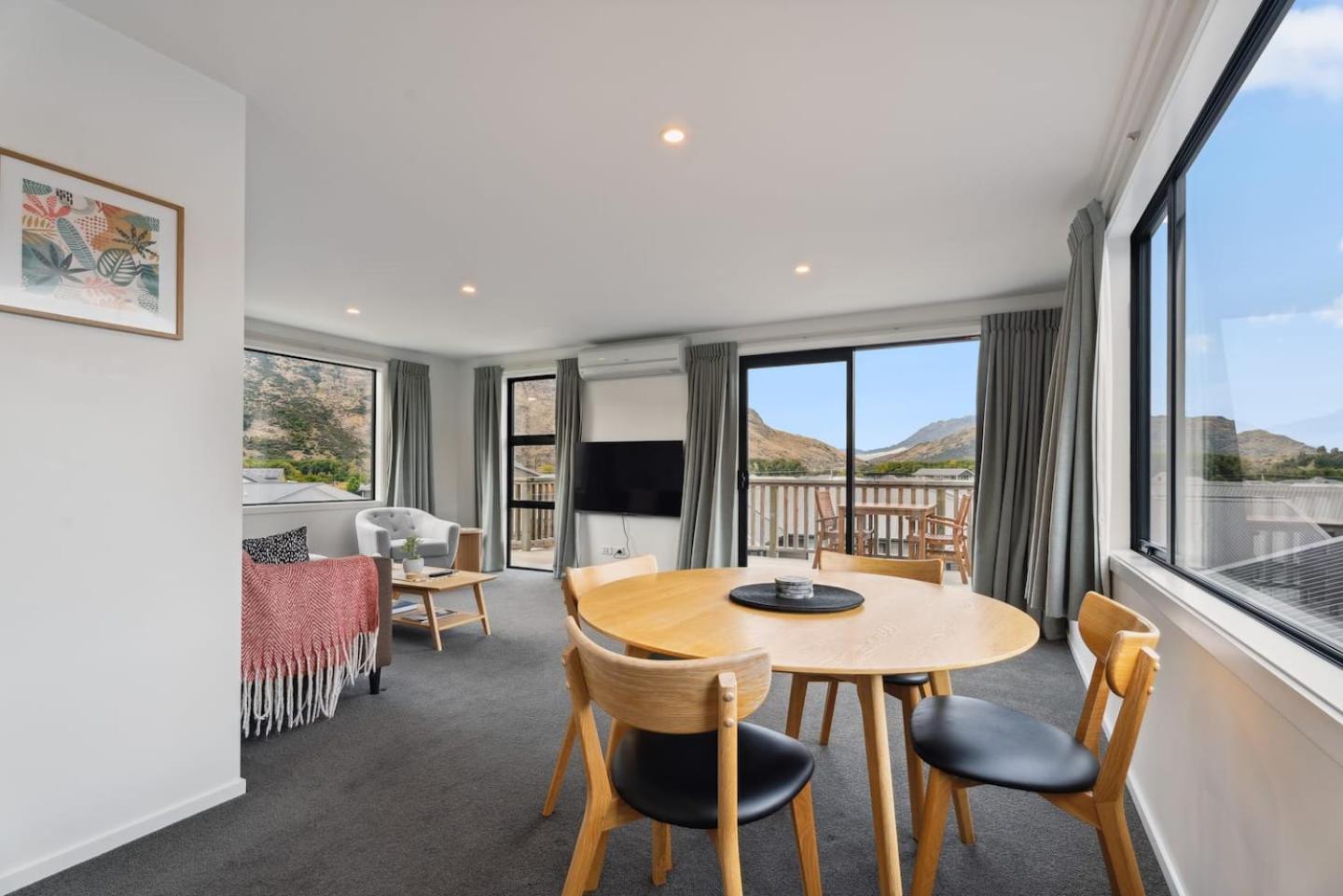 Modern Apartment With Coronet & Remarkables Views كوينستاون المظهر الخارجي الصورة